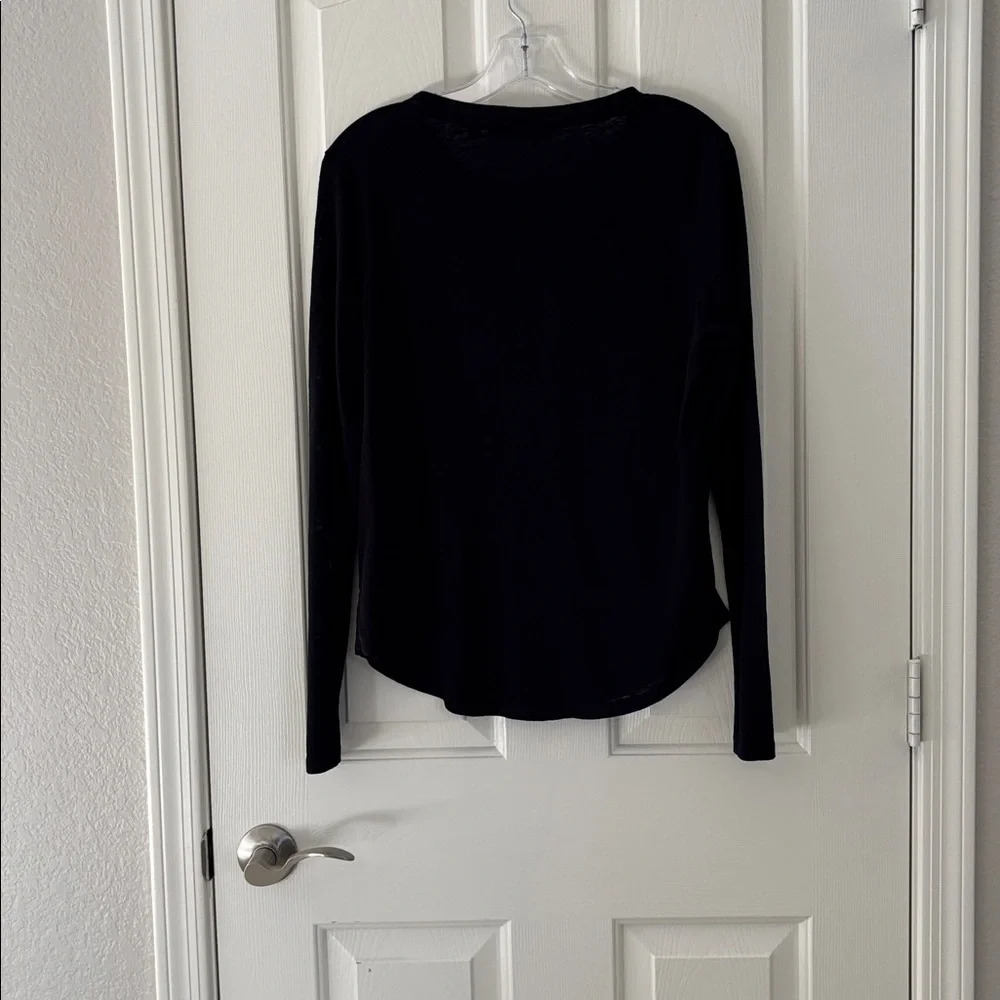 Athleta Black Long Sleeve Breezy Top Size Medium - Picture 6 of 10
